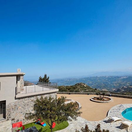 Irma Villa, A Secluded Sanctuary, By Thinkvilla Krousonas  Bagian luar foto