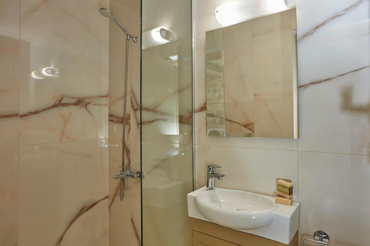 Irma Villa, A Secluded Sanctuary, By Thinkvilla Krousonas  Bagian luar foto