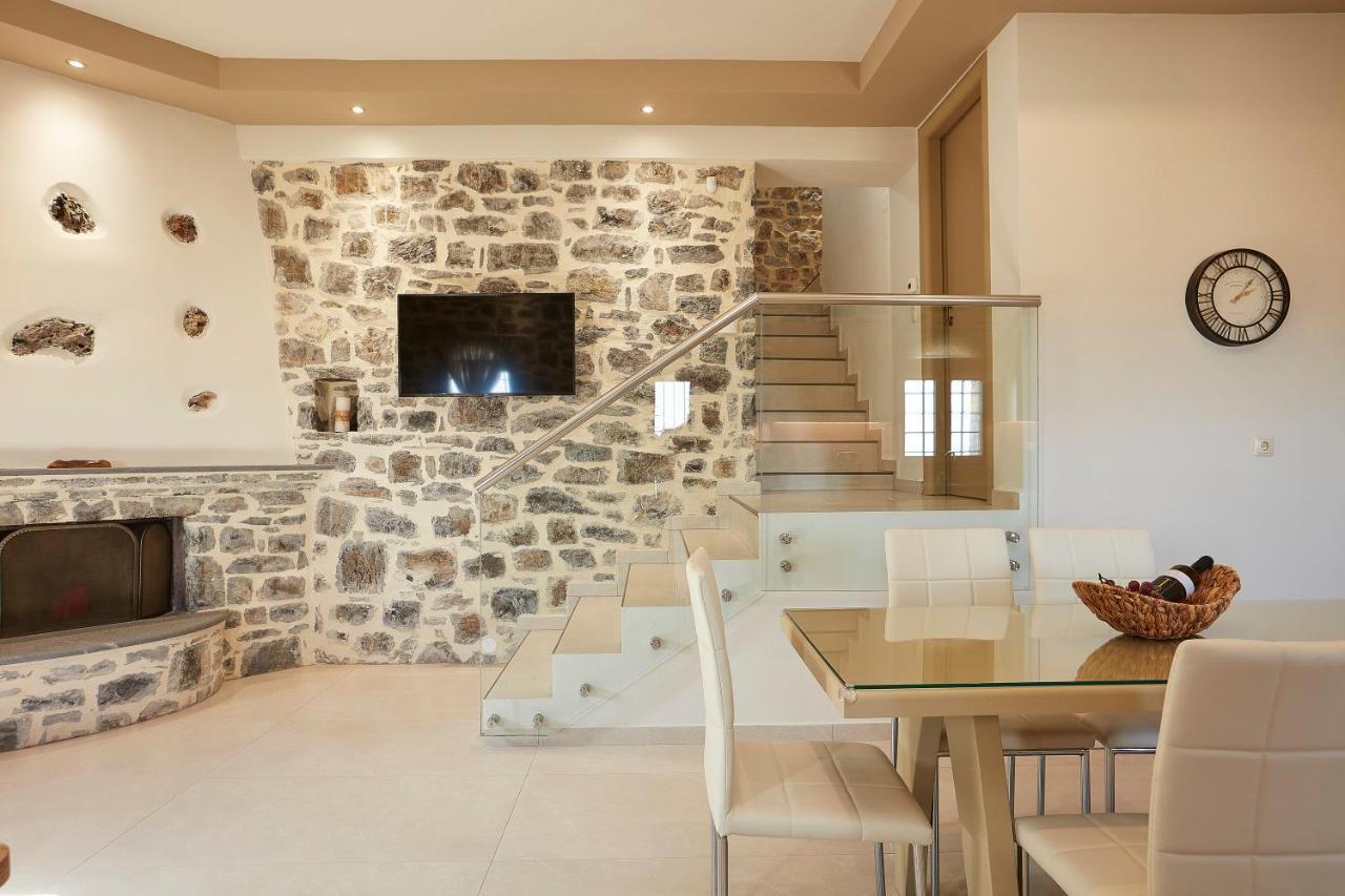 Irma Villa, A Secluded Sanctuary, By Thinkvilla Krousonas  Bagian luar foto