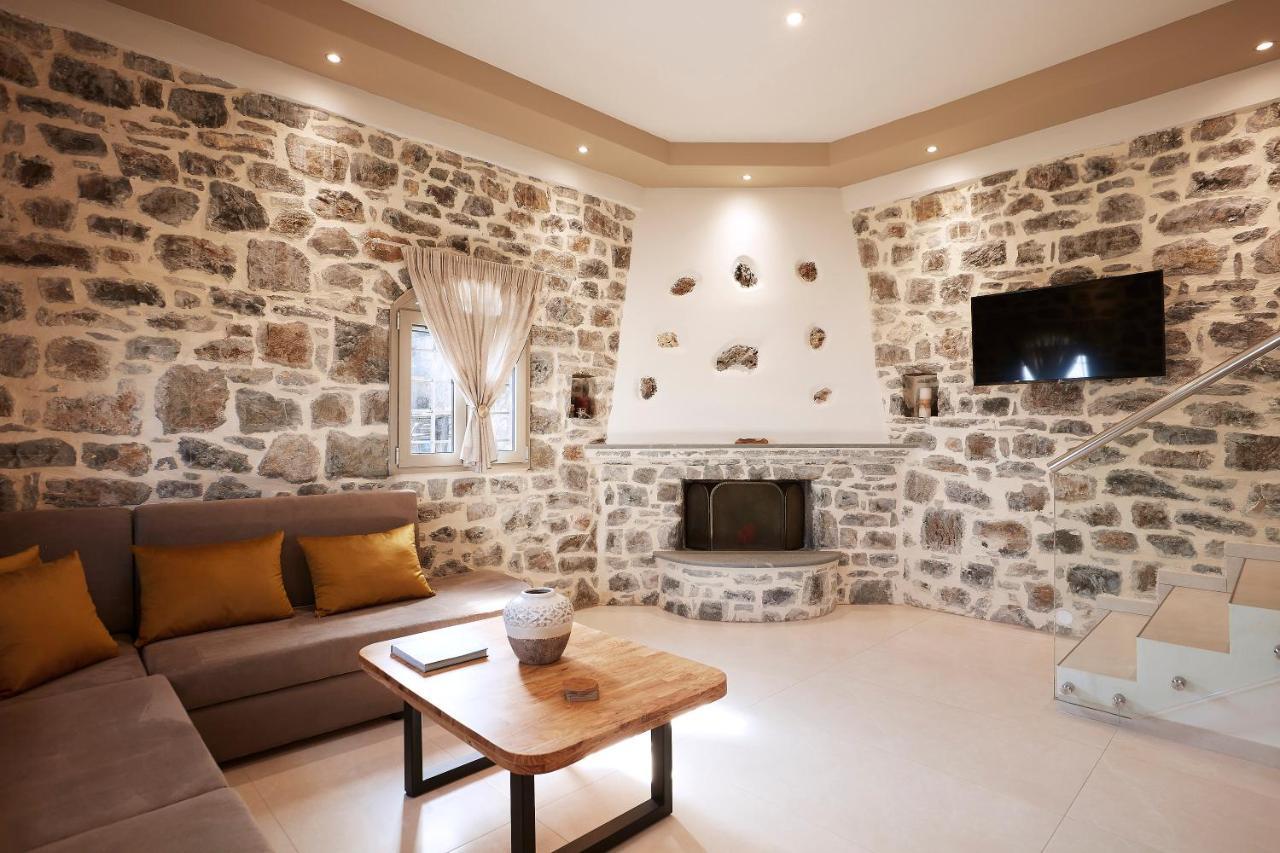 Irma Villa, A Secluded Sanctuary, By Thinkvilla Krousonas  Bagian luar foto