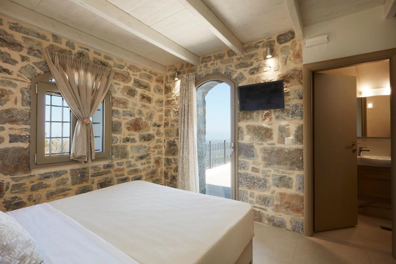 Irma Villa, A Secluded Sanctuary, By Thinkvilla Krousonas  Bagian luar foto